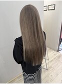 透け感グレージュ