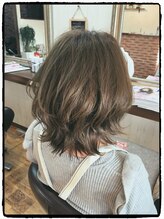 リン ヘアファクトリー アンド アイラッシュサロン(RIN) バルーンミディヘア＋ミルクティベージュ