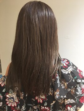 トレパルッキエーレサカイ(tre parrucchiere sakai) [-tre-]イルミナ×アッシュグレー