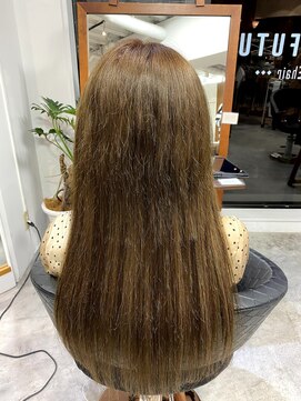 フツーロ 栄(FUTURO) ＃ブラウン＃艶髪