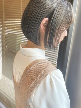 リノショアーズ 元町店(RINOSHORES) 透明感オリーブベージュハイトーン切りっぱなしボブ大人可愛い