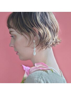 アレッタ(ALETTA) 《ALETTA 》イノアカラー×コンパクトボブ× 外国人風