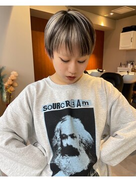 ペレ 渋谷(PELE) ウルフ/マチルダボブ/ピンクベージュ/インナーグレージュ/渋谷