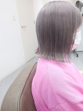 サンデイ(SUNDAY) ☆ホワイトグレージュ×切りっぱなしボブ☆【宮原 和希】