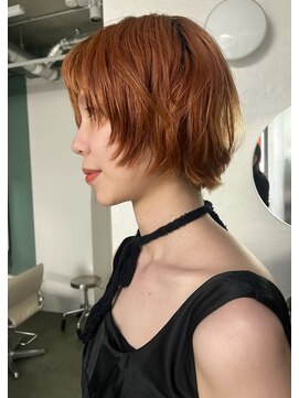 キャロルガーデンズ ボコカ 表参道(Carroll Gardens bococa) ブリーチ/オレンジカラー/ショートカット/伸ばしかけショート