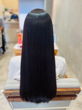 エヌアンドエー 草加店(N&A) 大人のうる艶ストレート 秋の髪質改善Tr リタッチ