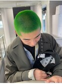 おしゃれ坊主　緑坊主　ボウズ　バズカット　派手髪
