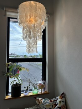 お子様連れのママさんも周りを気にせず、お子様と一緒に施術が受けられます◎親子でのご来店大歓迎です♪