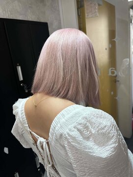 ワンズクロエ 原宿店(ONE's Chloe) くびれヘアアプリコットオレンジハイライトカラーブルーカラー