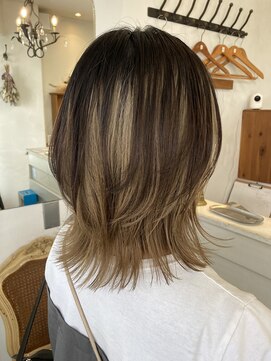 シェノン 赤羽店(CHAINON) コントラストデザインカラー外ハネウルフミディ