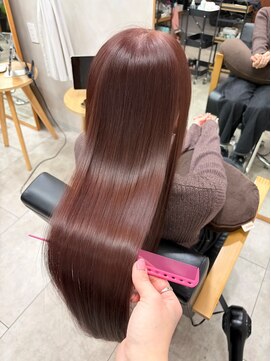 イルウィ(irwi) 【ピンクブラウン/艶髪ストレート】