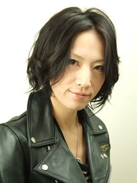 レーザ(reza HM) 無造作なウェーブがかっこいい春のNEWボヴスタイル