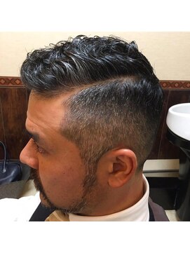 バーバーリング メソッド(BARBERING METHOD) 【ビジネスショート】パーマ風フェードカット
