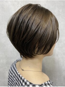 クローバー 上大岡店(CLOVER) ショートボブ