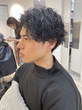 テトラ バイ ネオリーブ 横浜西口店(tetra by neolive) 横浜★ツイスト波巻きパーマセンターパート