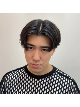 レイヘアーバイスマイルヘアー ナカノ(Rey hair by Smile hair) センターパート