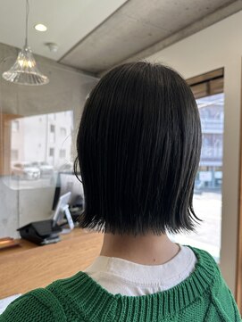 ルレ 本山(Relais) 切りっぱなしボブ×オリーブグレー