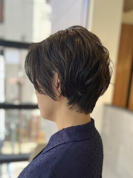 ニーイチイチ(211) コンパクトショート