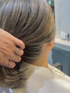 プラスシー(+C) 大人の地毛にハイライトで白髪ぼかし/薬院地毛にハイライト