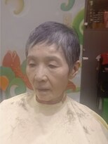 九もんヘアースタジオ シニアショートカット