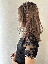 ピヌ(pinue)&nbsp;【pinue】カームベージュ×シャドールーツ　@KAWASAKI