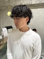 ゼスト リル 新宿(ZEST lill)&nbsp;塩澤太一 シャドウパーマ 癖毛風 無造作パーマ 新宿