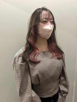 ヌークバイラヴェスト 四日市(neuk by lovest) 韓国 顔まわりレイヤー インナーピンク