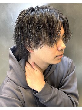 ノイセル(Noisyle) ☆スパイラルパーマ×メッシュ×センターパートウルフ