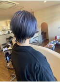 ウルフカット×ブルーカラー
