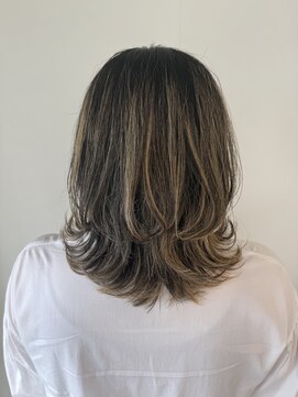 マヤ 小瀬店(MYA) ナチュラル外ハネレイヤーボブ