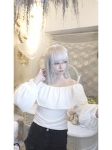 アルモワール(Armoire) ホワイト/ホワイトブロンド/抜きっぱなしブロンド/ケアブリーチ