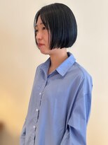 トップヘアー アヴェニュー 刈谷(TOPHAIR Avenue)&nbsp;切りっぱなしボブカットでブルーブラック