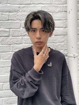 フィフスジングウマエ 原宿(fifth JINGUMAE) 韓国センターパートハイライトカラーメンズマッシュ20代fifth