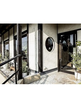 髪のお悩みに本気で向き合うサロン《クノン》お客様が心置きなくリラックスできる空間を意識しています★