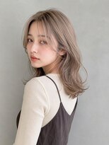 トリニティ(trinity) ブリーチ ダブルカラー ミディアムレイヤーカット グレージュ