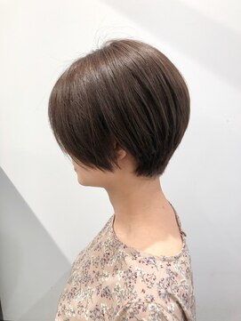 ジーナ 博多(Zina) 小顔オリーブカラーボブルフハイライトカラークールショート