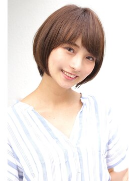 ベルフロック(belfloc) 小顔クラゲヘアー。黒髪ココアベージュでオリーブグレー。