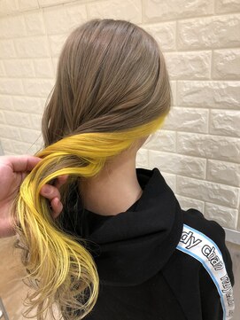 ルーミング 成田店(Rooming) ミルクティー×イエロー