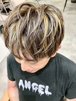 アトリア 横浜(Atria)&nbsp;メンズハイライト/束感/メッシュ/メンズカット