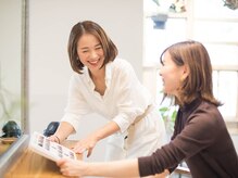 Q.女性スタイリストに担当してもらうのは可能ですか？【COLT 上大岡/上大岡駅】