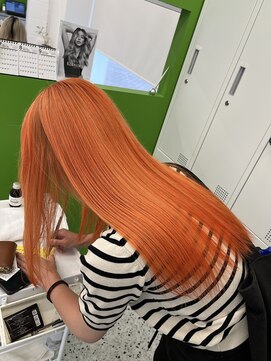 ヴィンスジオ 岐阜駅南(vince gio) オレンジカラー