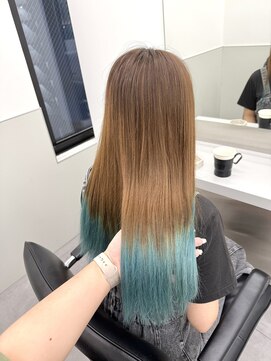 ゴウトゥデイシェアサロン 町田店(GO TODAY SHAiRE SALON) グラデーション水色カラー【町田】