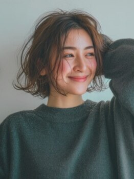 “隠す”から“活かす”へ。上質な大人のヘアカラー