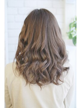 代 30代 40代 ハッピーロングパーマ L サフリック ヘアアンドビューティー スパ Safric Hair Beauty Spa のヘアカタログ ホットペッパービューティー