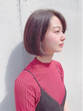 ヨナサン(Yona Saint) 首もとスッキリボブ