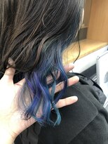 ビヨンドイー(beyond E)&nbsp;イヤリングブルーエメラルドユニコーンカラー