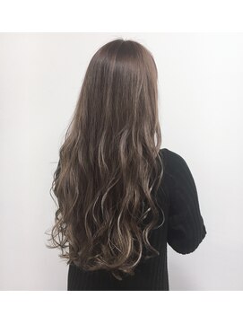 ガレリアエレガンテ 名駅店(GALLARIA Elegante) 細めハイライト