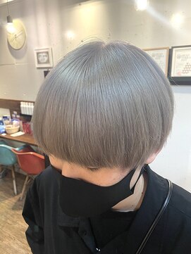 スタジオフォーエイチ(STUDIO 4H) ハイトーンカラー/ホワイトシルバー/絶壁解消マッシュ/メンズ