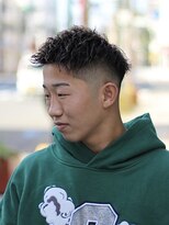 キングスマントーキョー 三鷹店(KINGSMAN TOKYO)&nbsp;アップバング / ツーブロック / スキンフェード[三鷹/バーバー]