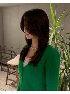 欧米風重めレイヤーカット（フェイスレイヤー）